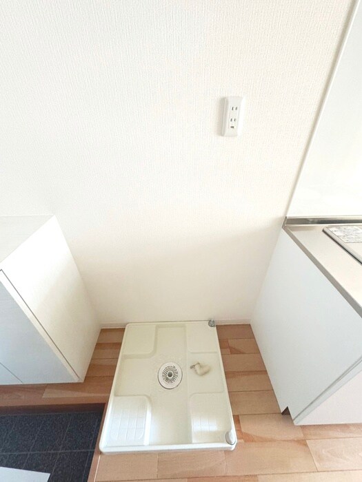 物件内観写真13　(洗濯機置場)