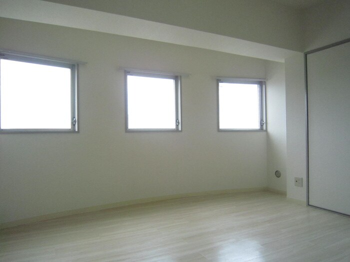 物件内観写真15　(居室)