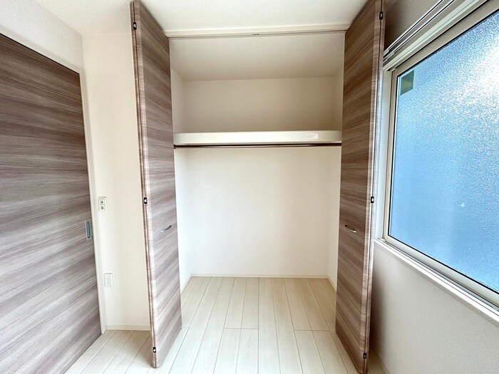 物件内観写真13　(収納)