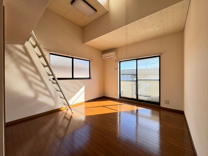 物件内観写真7　(居室)