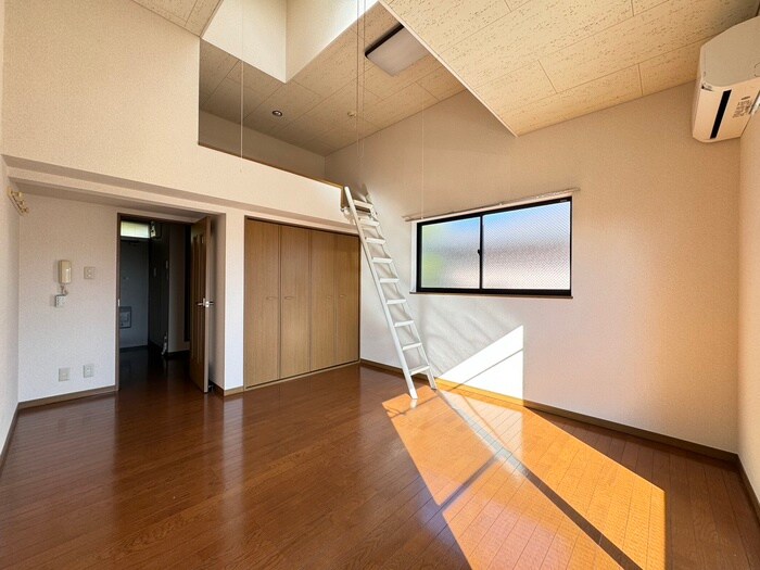 物件内観写真8　(居室)