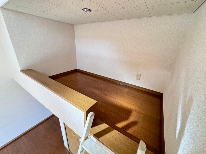 物件内観写真9　(ロフト)