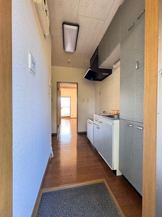 物件内観写真19　(玄関)