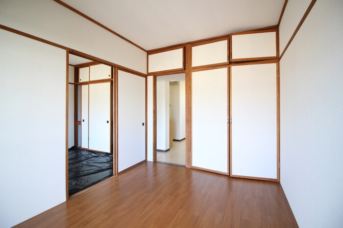 物件内観写真8　(居室)