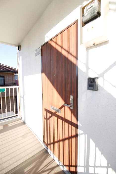 物件内観写真17　(玄関)