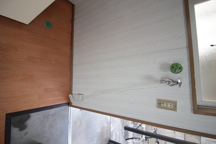 物件内観写真14　(洗濯機置場)