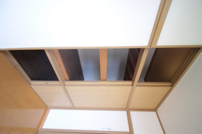 物件内観写真15　(収納)