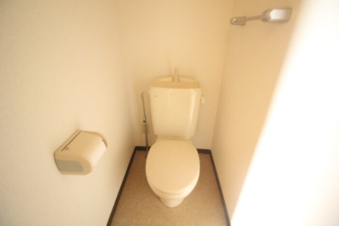 物件内観写真14　(トイレ)