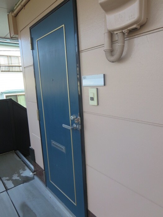 物件内観写真17　(玄関)