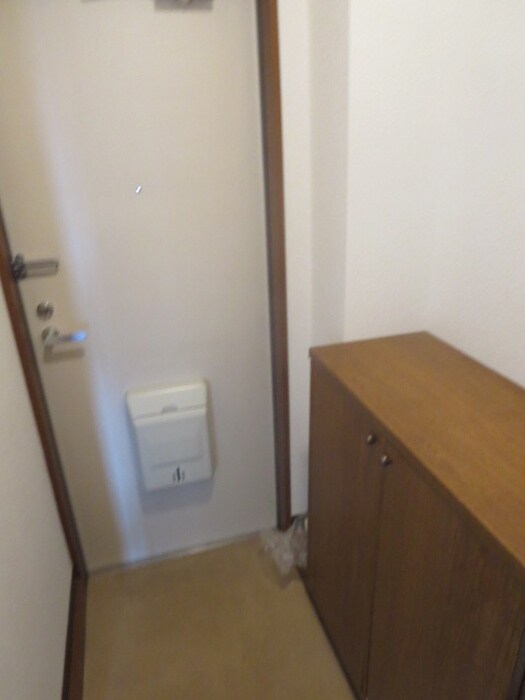 物件内観写真18　(玄関)