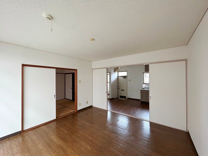 物件内観写真8　(居室)