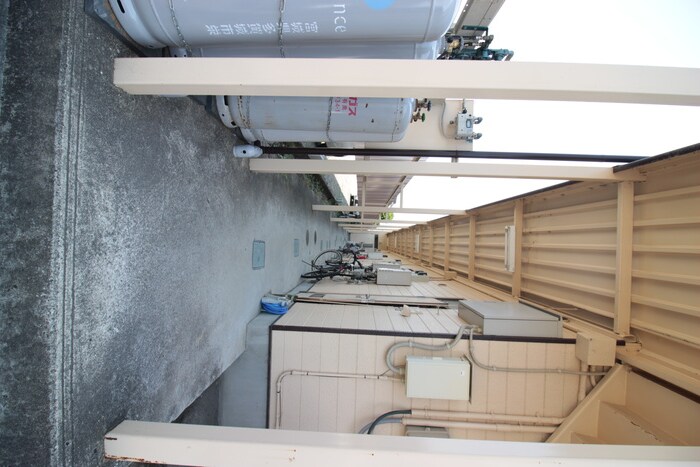 物件外観写真4　(エントランス部分)