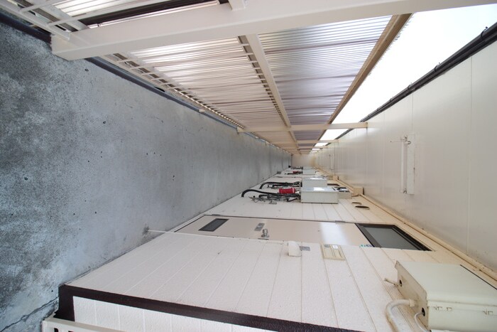 物件外観写真6　(エントランス部分)