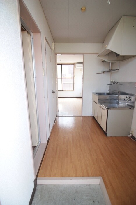 物件内観写真15　(玄関)