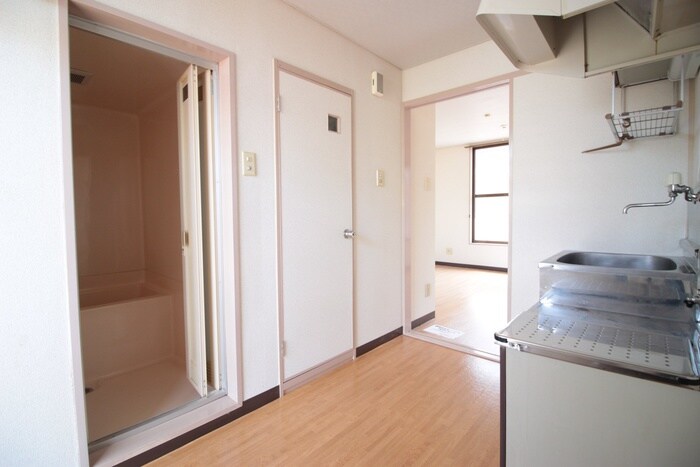 物件内観写真20　(廊下)