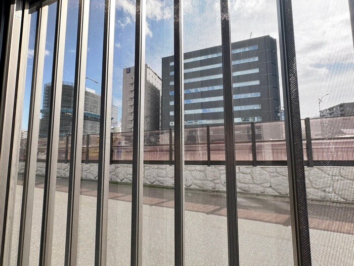 物件内観写真22　(室内からの展望)