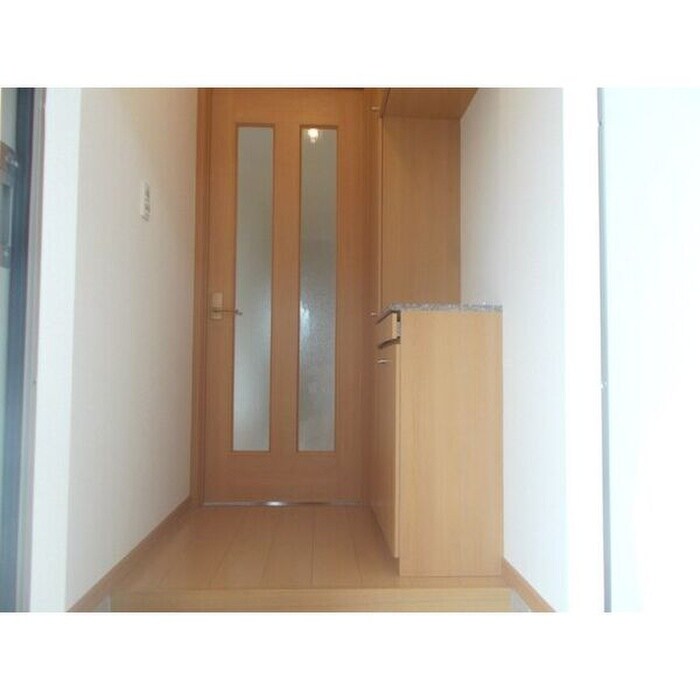 物件内観写真11　(廊下)