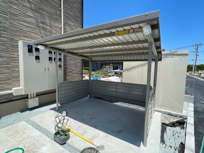 物件外観写真4　(駐輪場)