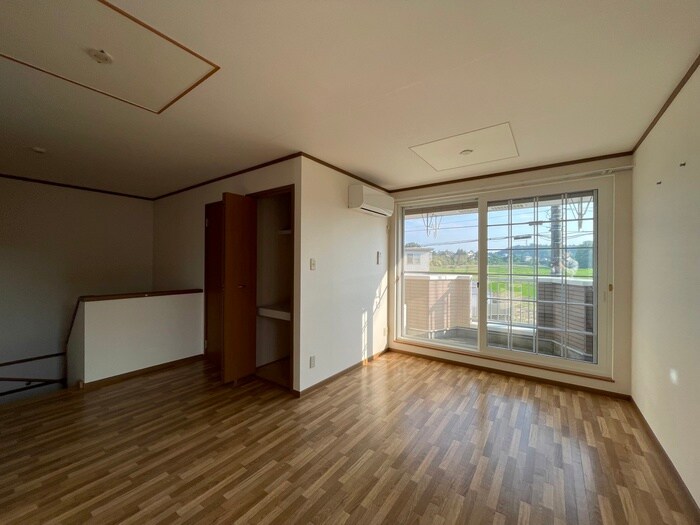 物件内観写真8　(居室)