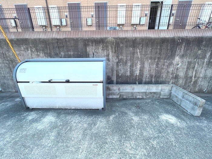 物件外観写真4　(建物設備)