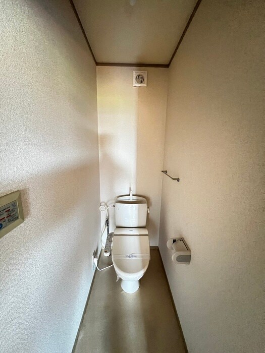 物件内観写真15　(トイレ)