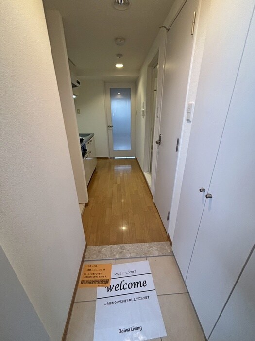 物件内観写真11　(玄関)