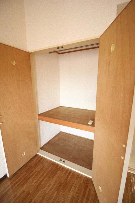 物件内観写真11　(収納)