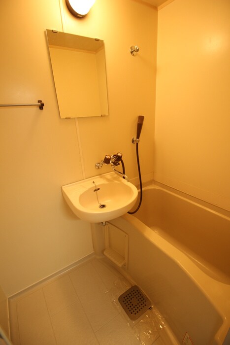 物件内観写真13　(バス／シャワールーム等)