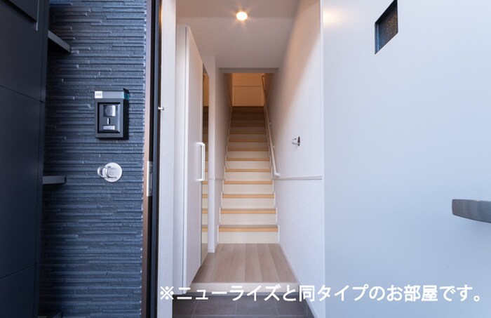 物件内観写真7　(廊下)