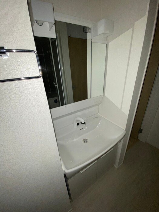 物件内観写真10　(洗面)