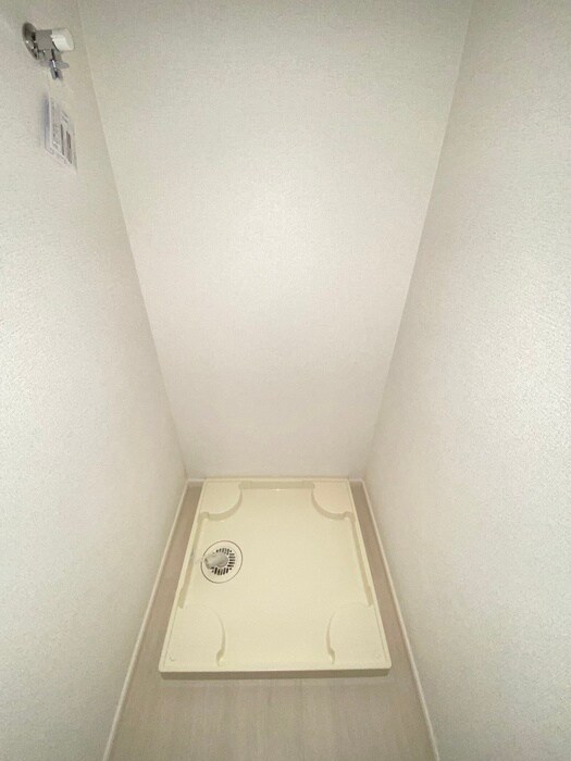 物件内観写真11　(洗濯機置場)