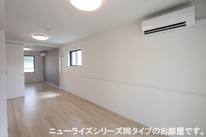 物件内観写真2　(居室)