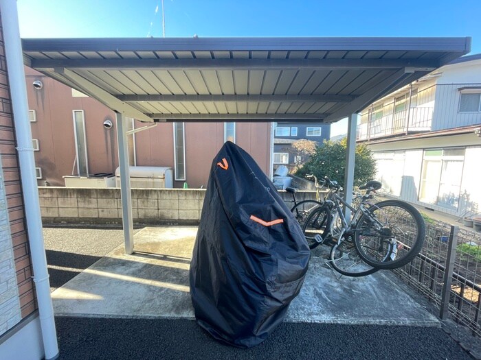 物件外観写真3　(駐輪場)
