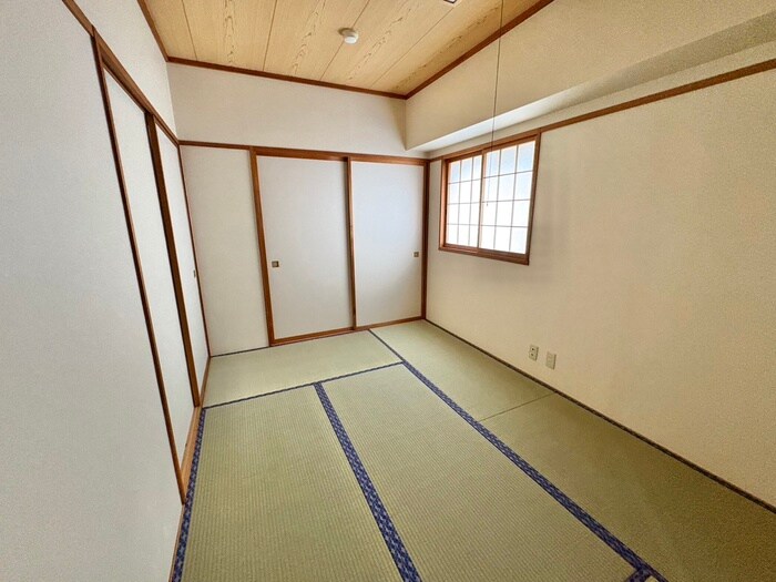 物件内観写真8　(居室)