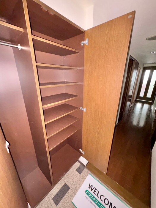 物件内観写真17　(靴箱)