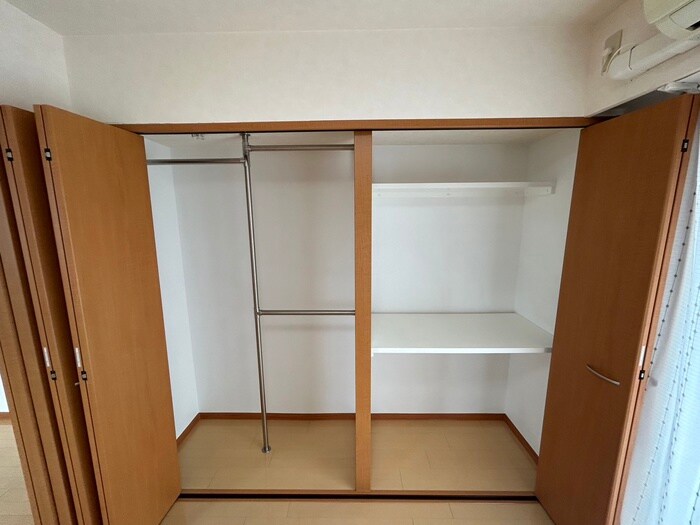 物件内観写真15　(収納)