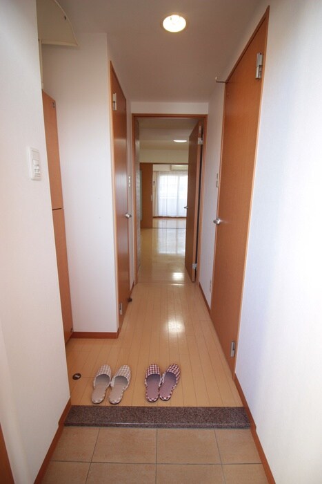 物件内観写真17　(玄関)