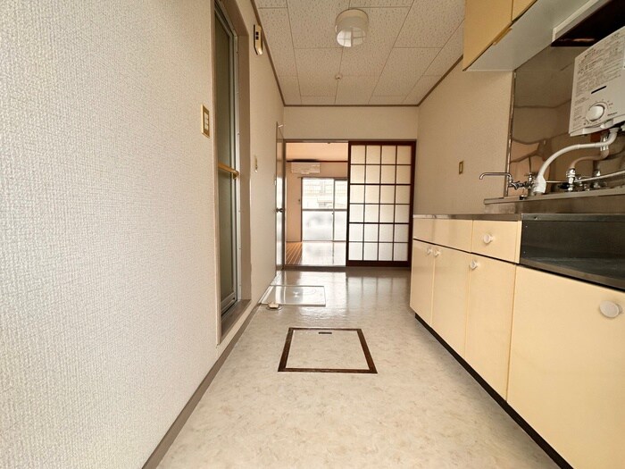 物件内観写真19　(廊下)