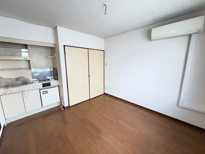 物件内観写真8　(居室)