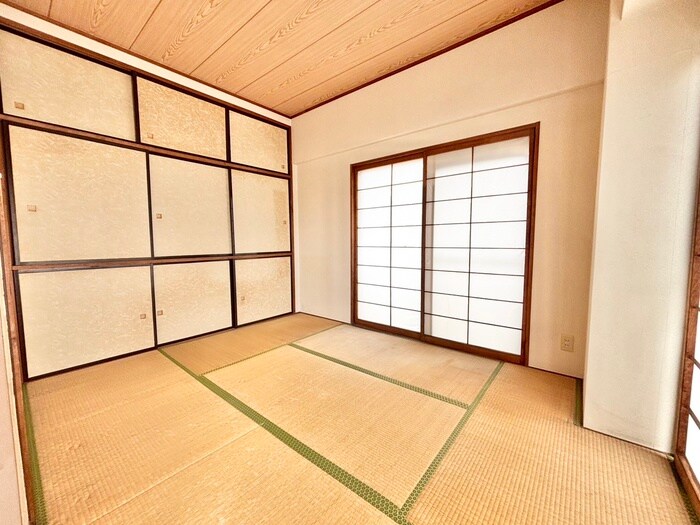 物件内観写真8　(居室)