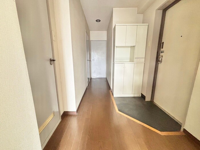 物件内観写真15　(廊下)