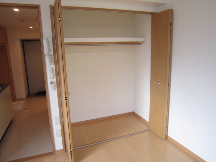 物件内観写真12　(収納)