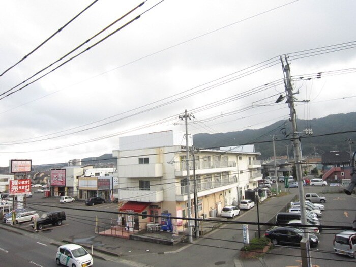 物件内観写真16　(室内からの展望)