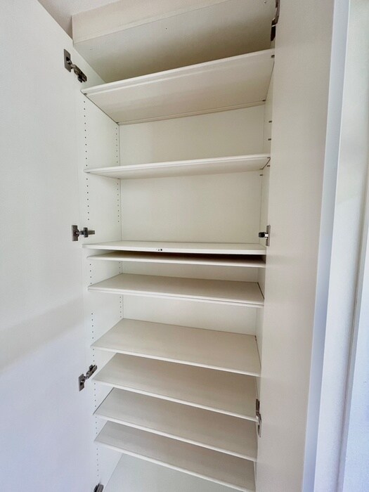 物件内観写真18　(靴箱)