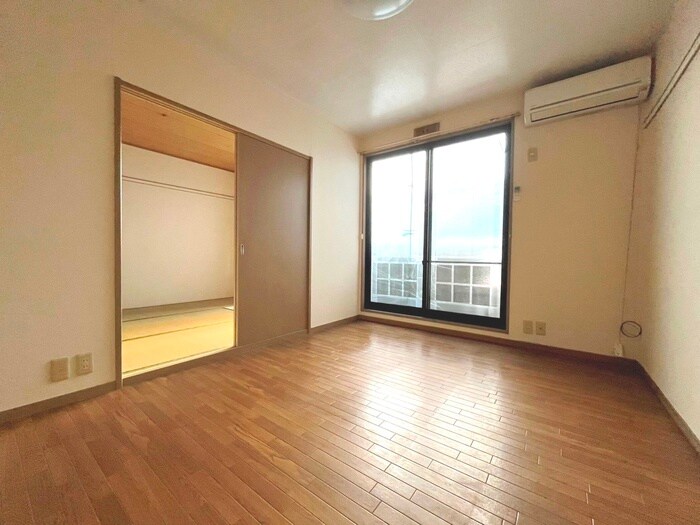 物件内観写真21　(居室)