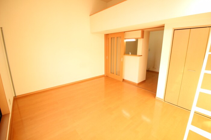 物件内観写真8　(居室)