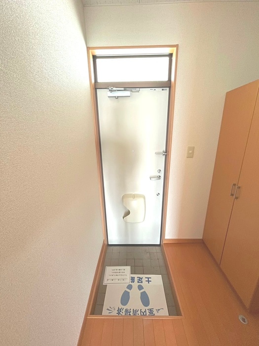 物件内観写真17　(玄関)