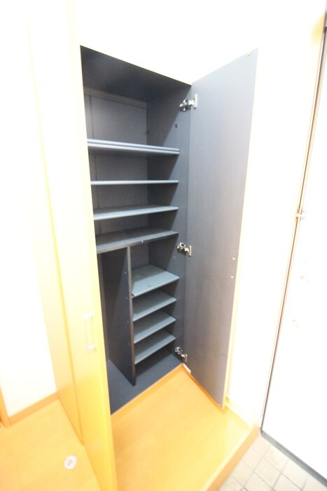 物件内観写真18　(靴箱)