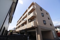 エストゥディオの外観写真