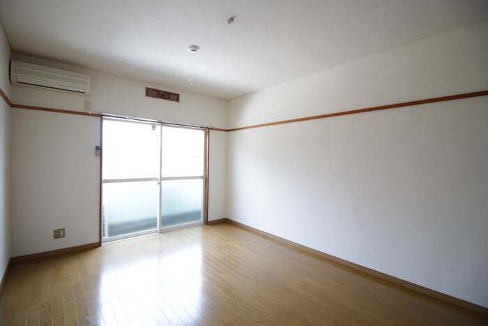 物件内観写真14　(居室)